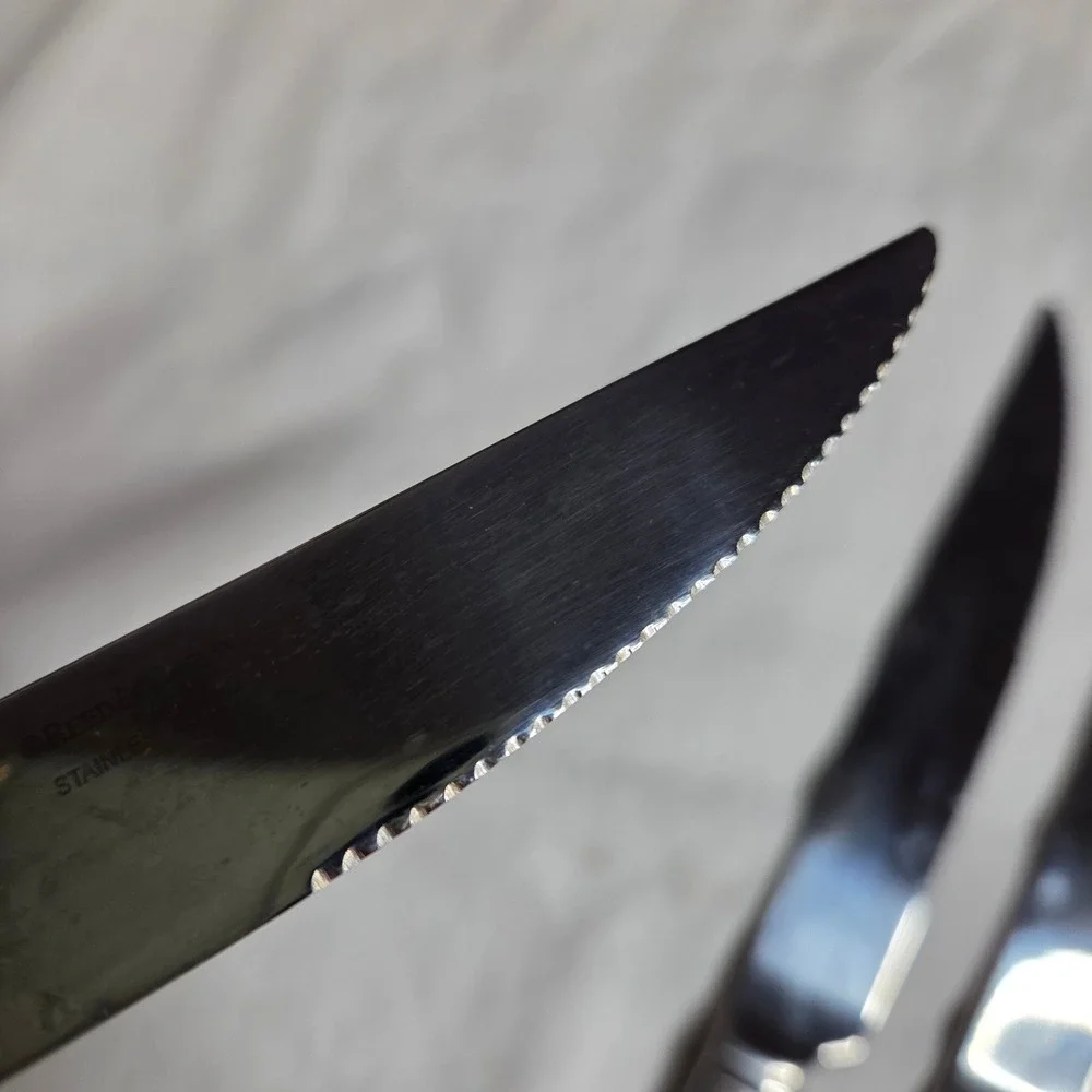 Reed & Barton La Bella Stainless Steel Floral Handle Steak Knives‎ Set of 6